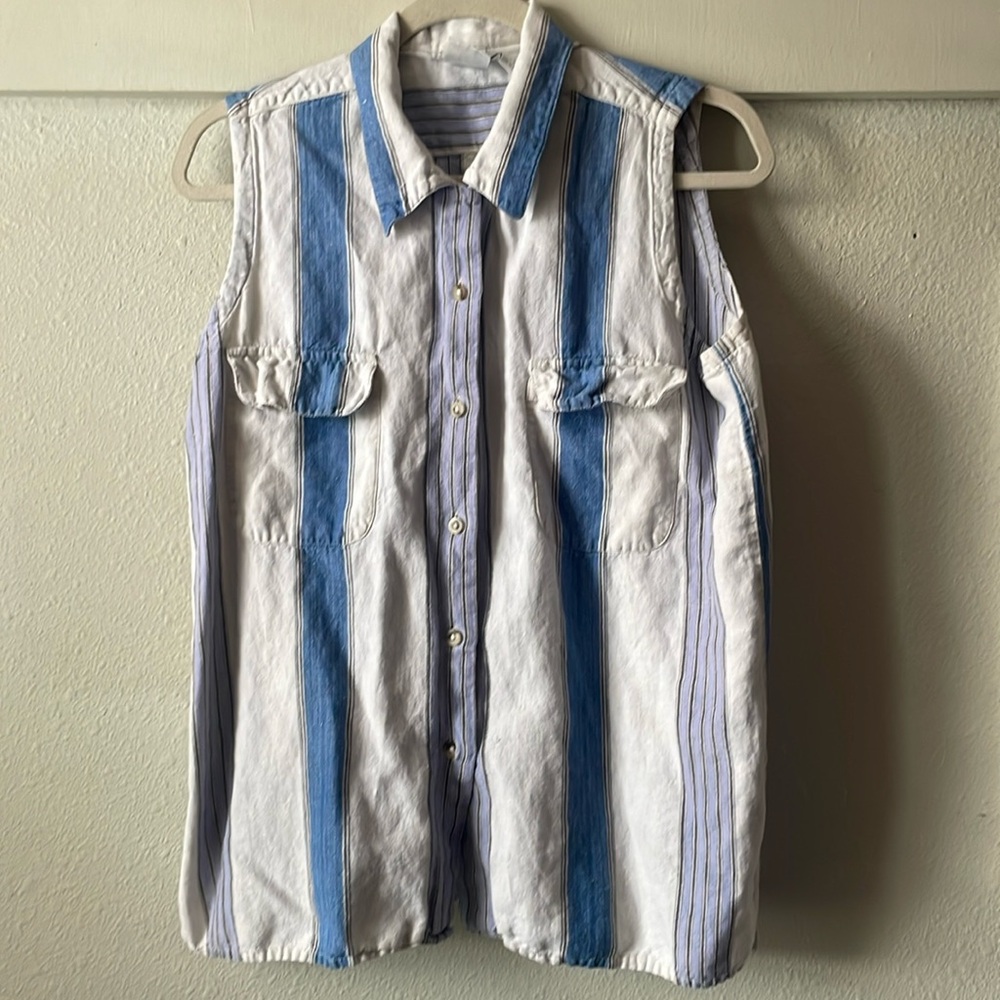 Vintage Partners sleeveless color block style button down shirt blouse